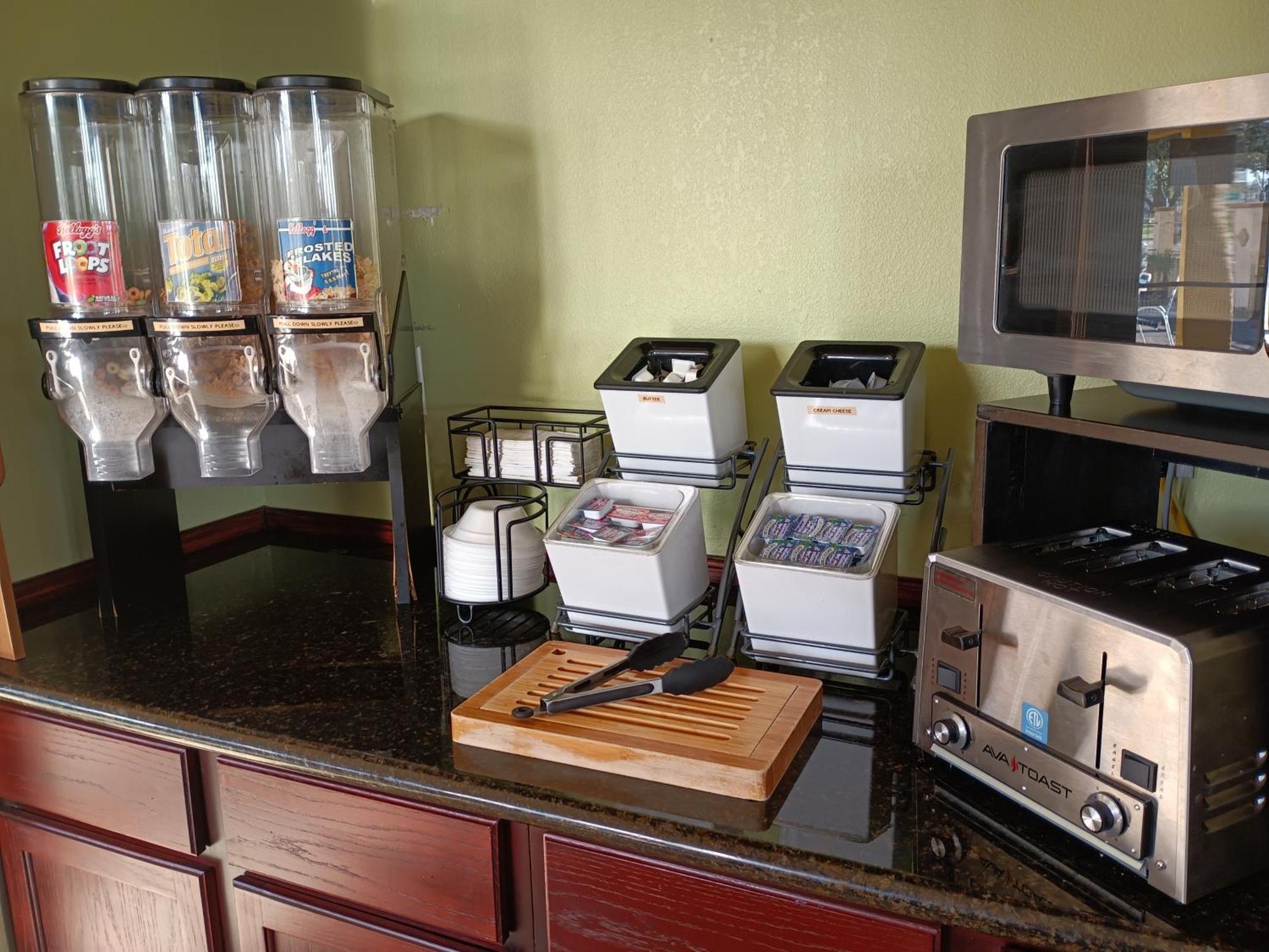 Americas Best Value Inn&Suites-Alvin/Houston Extérieur photo