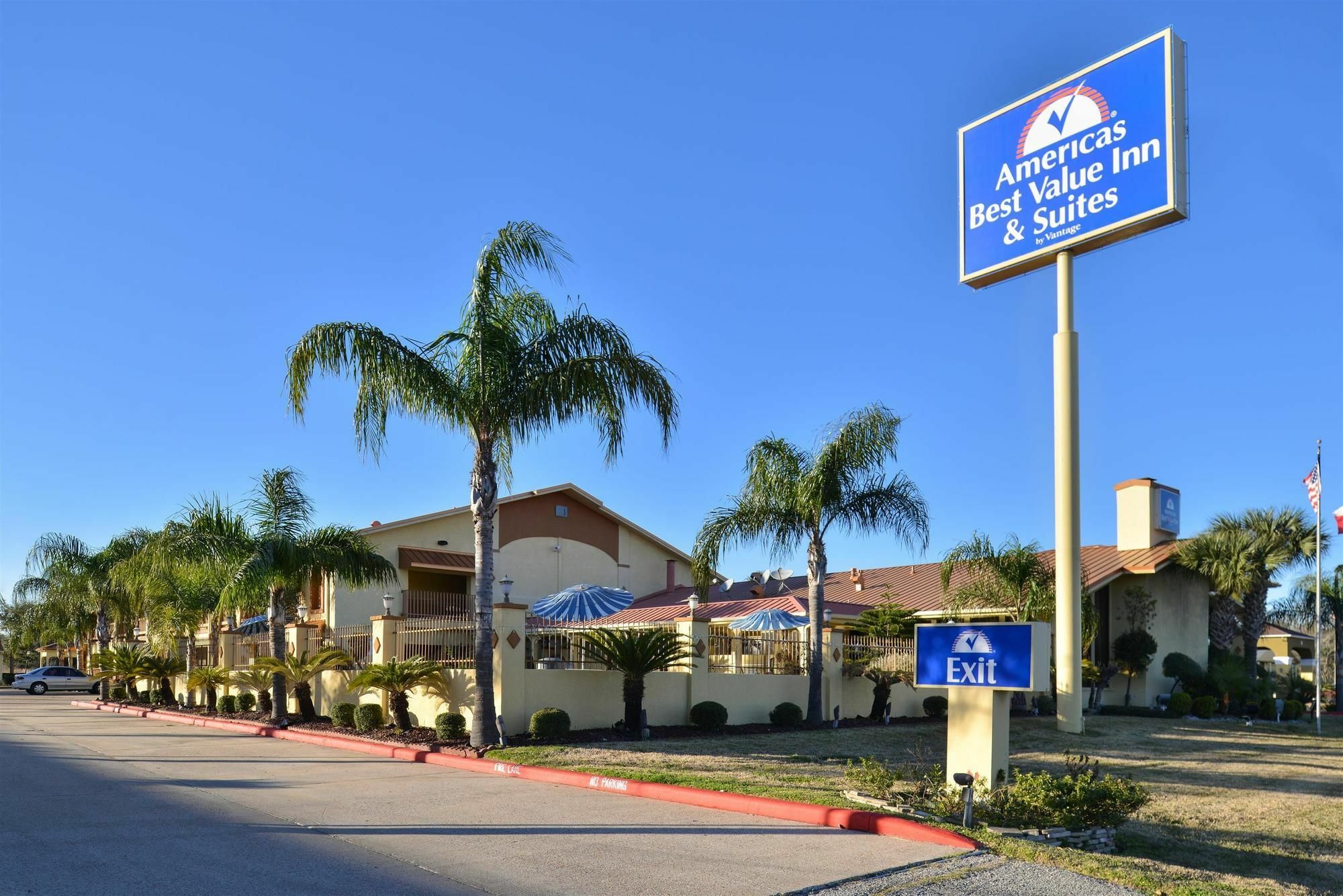 Americas Best Value Inn&Suites-Alvin/Houston Extérieur photo
